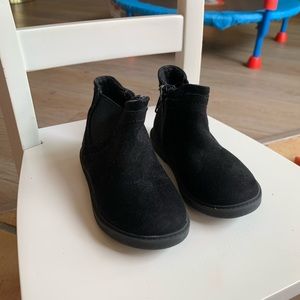 Tucker + Tate Boots!